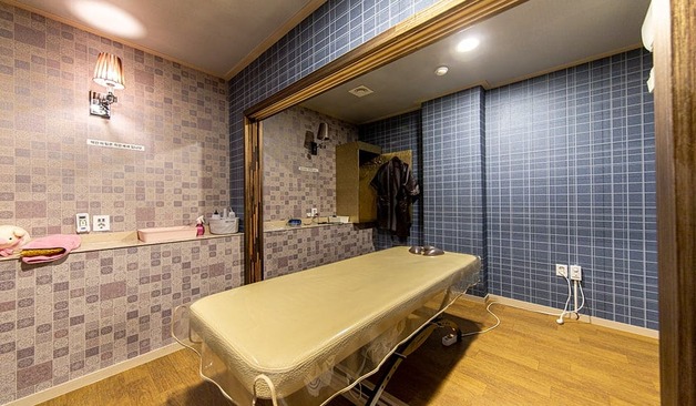 성북 성신여대역 봄스웨디시