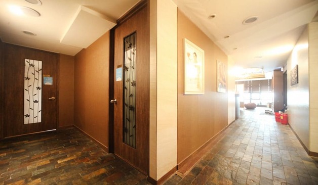 선릉역 홀리데이스파