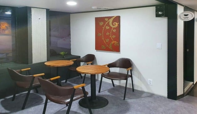 럭타이카페 휴게실