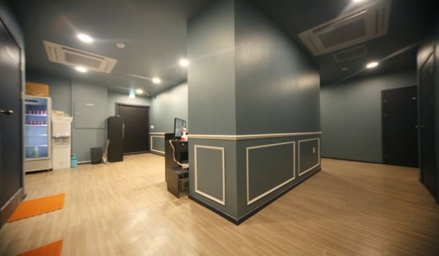 사우역 엘테라피