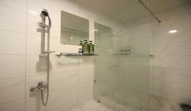 세라스웨디시 샤워실