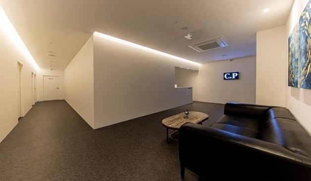 수원 매탄동 CP테라피 복도 실제 샵사진1