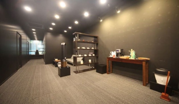 천안 두정동 더블랙테라피 복도