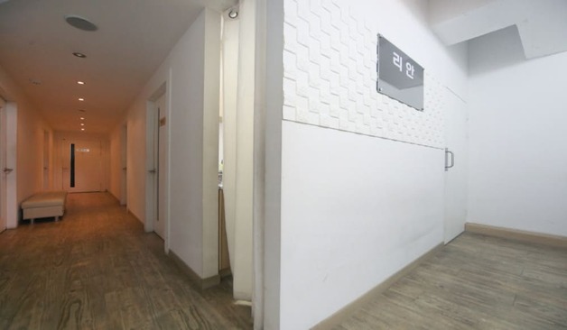 군포 산본 리안마사지 복도 실제 샵사진3