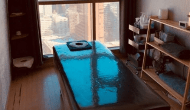 충정로역 라빠옴므