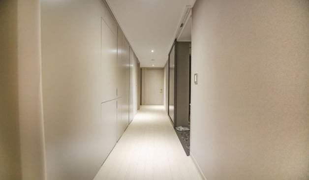 분당 판교 더러브테라피 복도 실제 샵사진2