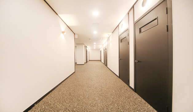 수원 매탄동 오늘여기테라피 복도 실제 샵사진1