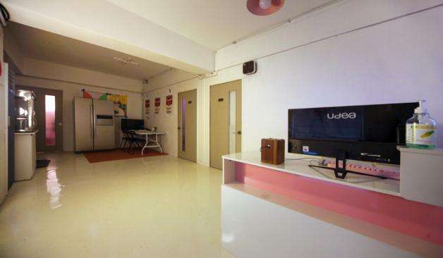 홍대입구역 아주르테라피