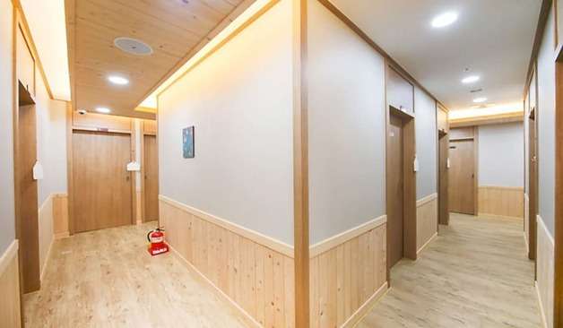 김천 율곡동 원스파 복도