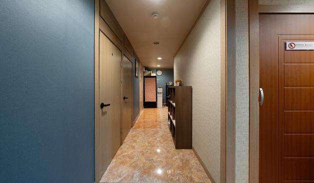 라인스웨디시 복도