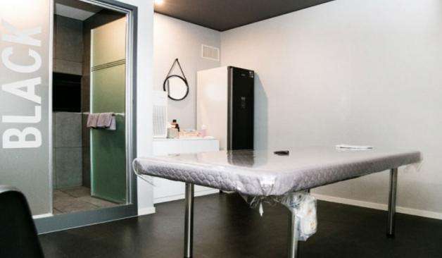 뉴블랙스웨디시