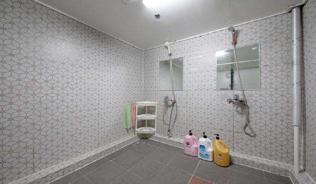 강남 아이돌 샤워실