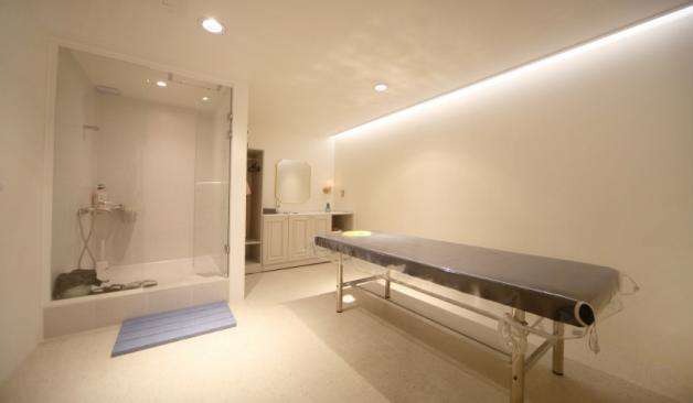 구로-나나스웨디시