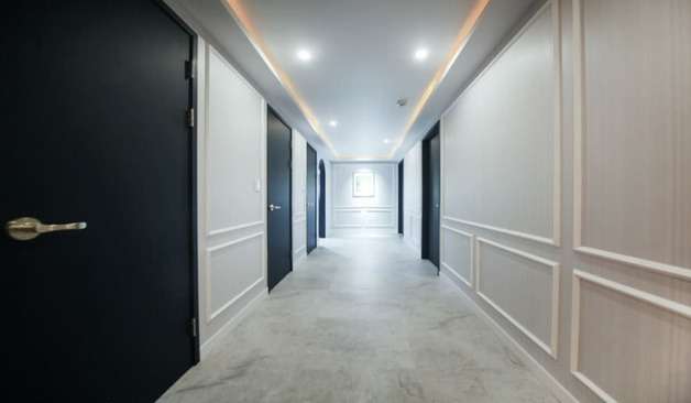 수원 장안구 영화동 7테라피 깔끔한 복도 실제 샵사진