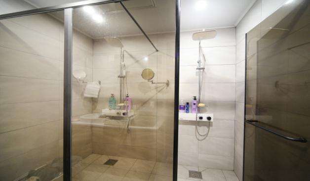 제주 연동 K테라피 샤워실 실제 샵사진