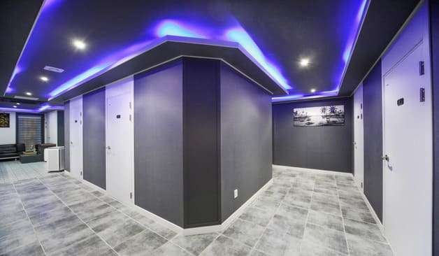 포항 대도동 IN THE 휴 마사지샵 복도 실제 샵사진1