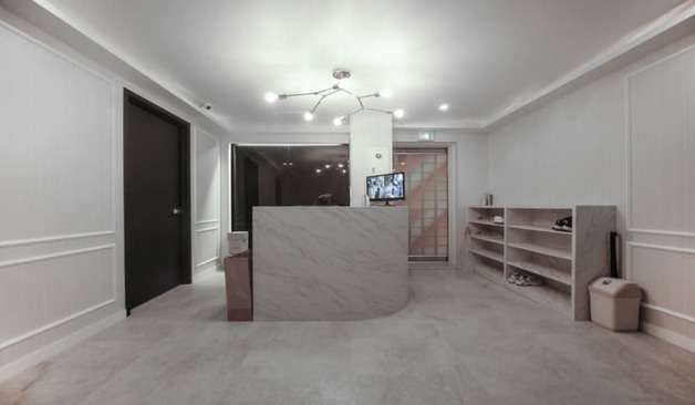 수원 장안구 영화동 7테라피 신발장이 보이는 카운터 실제 샵사진