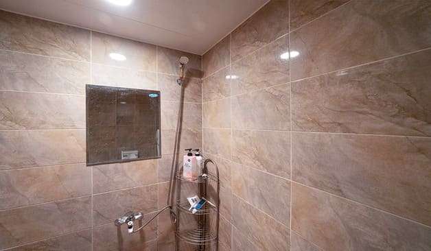 울산 달동 도쿄락타이 샤워실