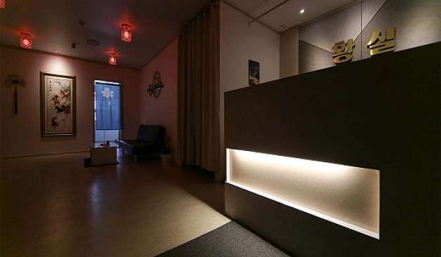 경산 옥산동 황실 로비2