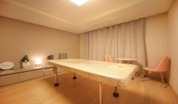 분당 서현역 디올스웨디시 포근한 느낌의 관리실 룸 실사진