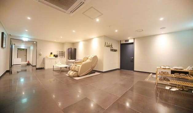 아산 배방 아델테라피 로비