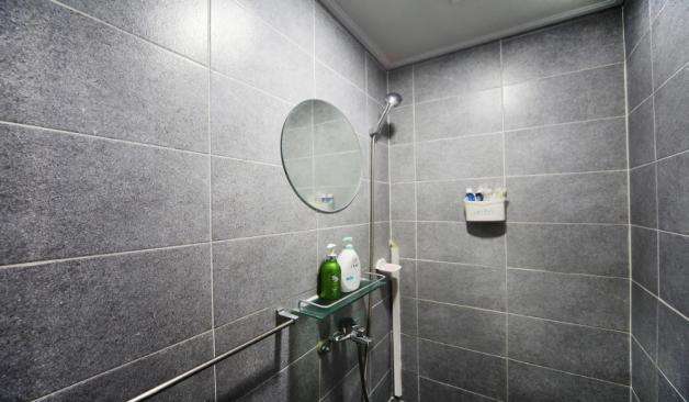 김해 대청동 더바디아로마 샤워실