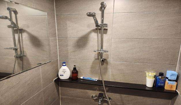 부산 대연동 비앤비힐링 샤워실