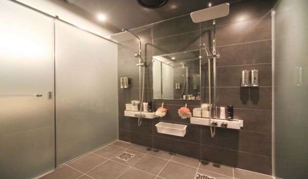 하남 미소 리포소테라피 샤워실