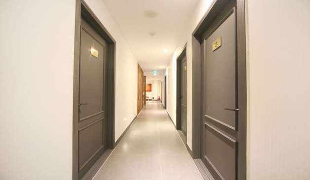 수원 인계동 하이앤드테라피 복도 실제 샵사진