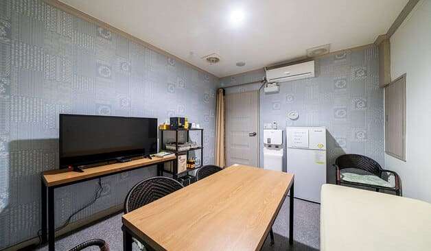 대구 동호동 킹타이 깔끔하고 실용적인 대기공간 이미지