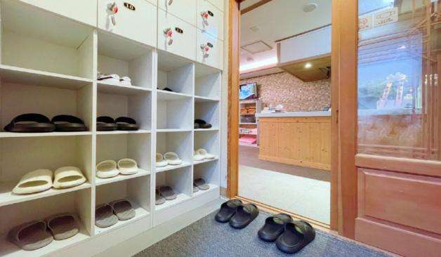 제주 연동 더테라 입구