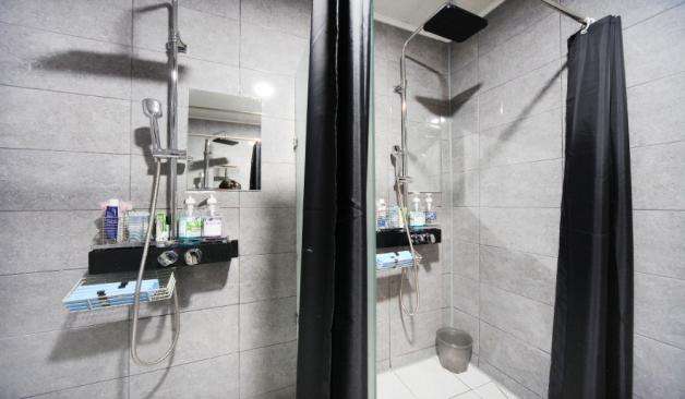 양주 광사동 로즈테라피 청결하게 정리된 욕실