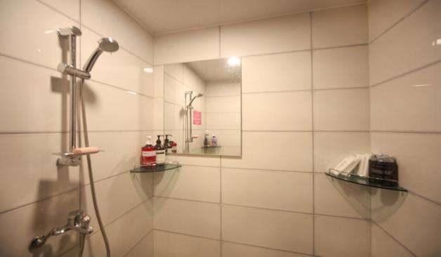 분당 수내역 샤넬테라피  샤워실