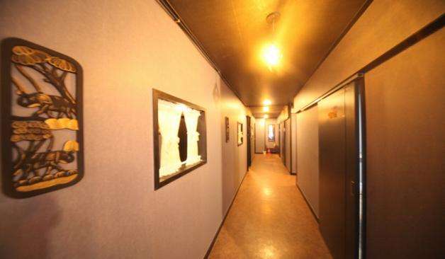 강릉 교동 T타이테라피 복도