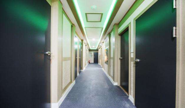 강남 삼성역 러블리스웨디시 복도