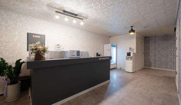 송파 가락동 망고스웨디시 측면에서 바라본 카운터 실제 샵사진