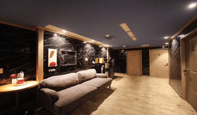 울산 달동 블랙타이 로비 1