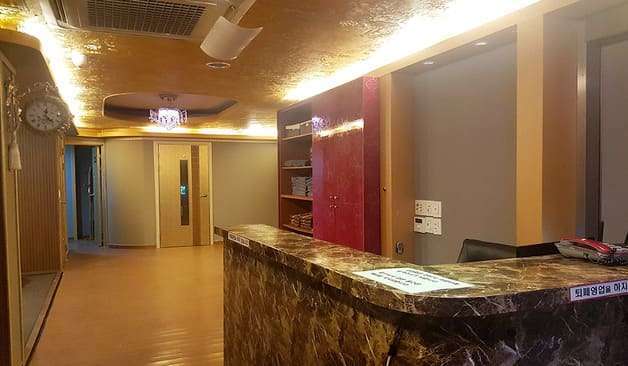 중랑구 묵동 로얄테라피 카운터 실제 샵사진1