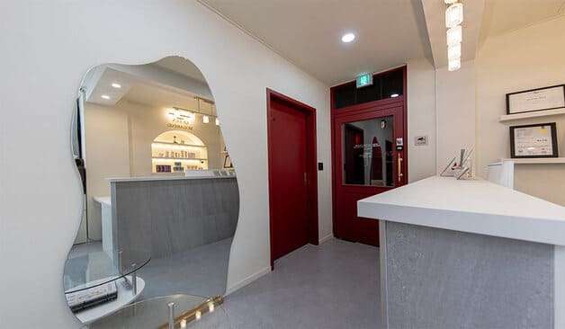 압구정 퀸슈가링왁싱 로비 실제 샵사진1