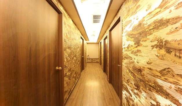 부천 중동 락마사지 복도