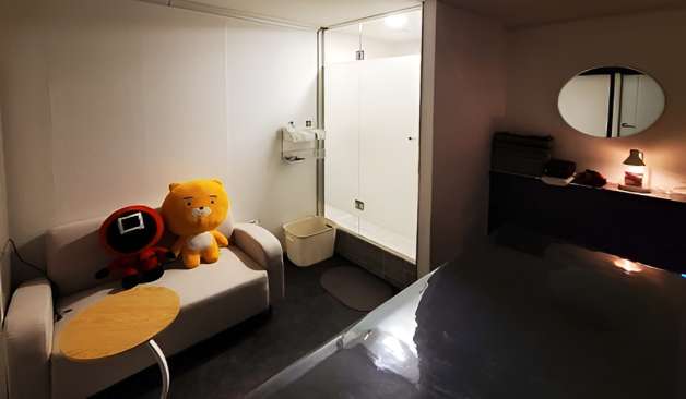 대전 괴정동 가온스웨디시 소파가 있는 관리실 실제 샵사진