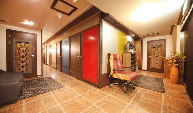 강남 역삼역 플러스 로비