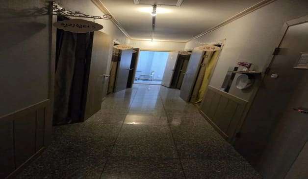 군산 산북동 골드힐링존 복도