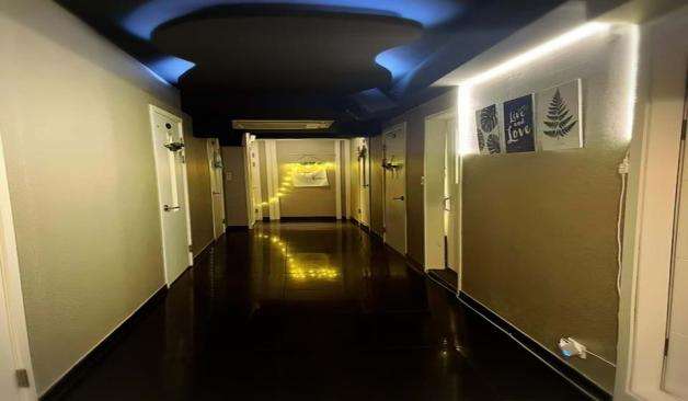 강남 청담 해피마사지 샵 복도