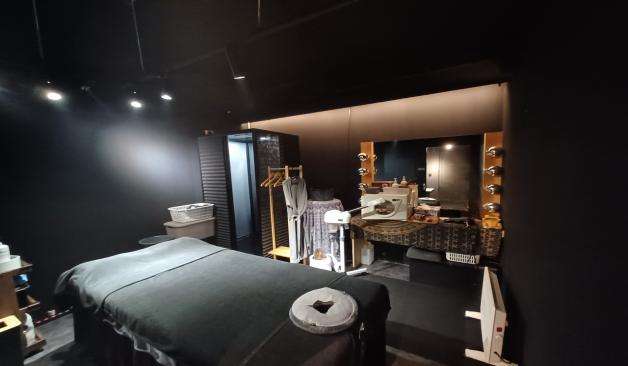 강남구 삼성동 청담 아리아테라피 쵀적한 샤워실이 구비된 1인 관리룸