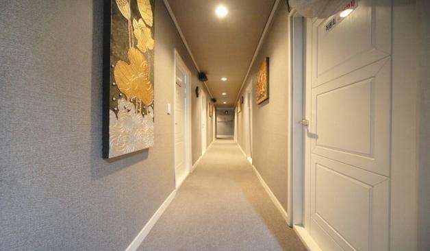 여주 창동 영스파테라피 복도