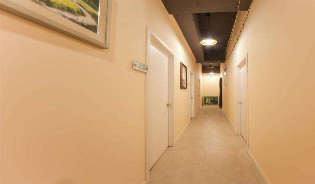 부천 중동 영스테라피 복도 실제 샵사진2