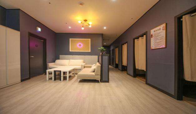 안산 수암동 이루리테라피 복도