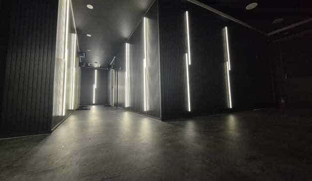 마포 홍대 홍대입구 복도