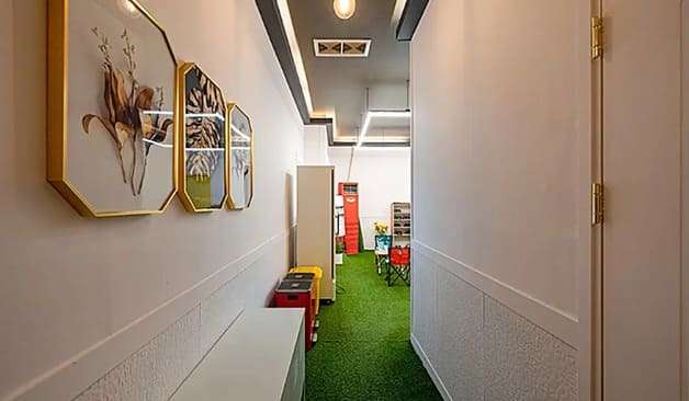 일산 장항동 메이드스웨디시 복도 실제 샵사진2